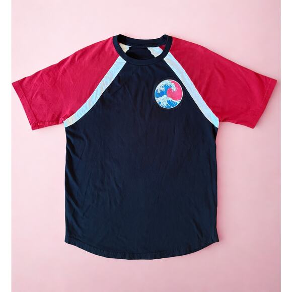 Vintage Wave Graphic Raglan Tee | Retro Surf Style 90s Aesthetic | Men’s M Fit - Picture 1 of 5